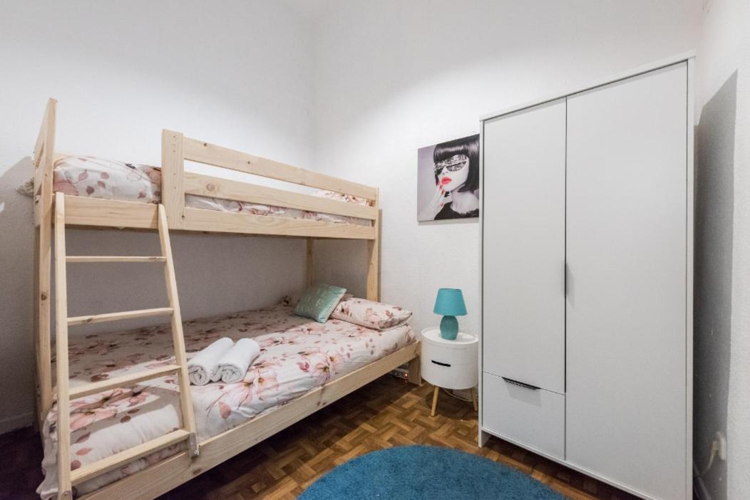 M&F Apartaments Chueca Madrid Exteriör bild