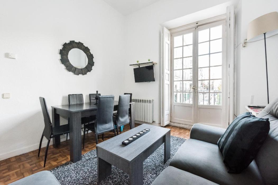 M&F Apartaments Chueca Madrid Exteriör bild