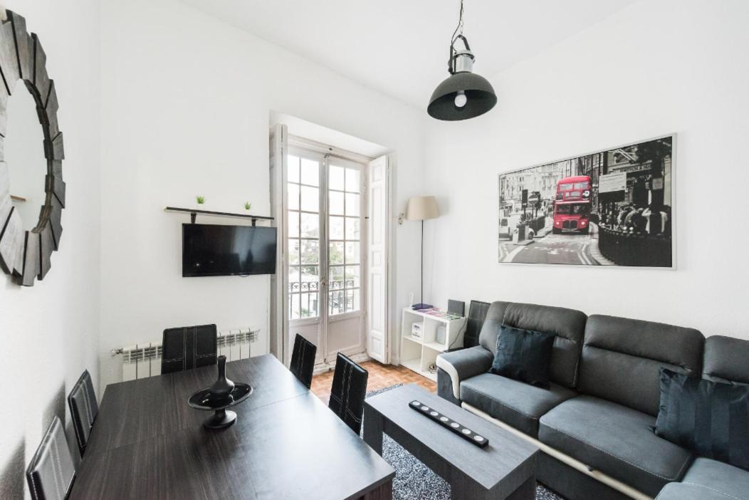 M&F Apartaments Chueca Madrid Exteriör bild