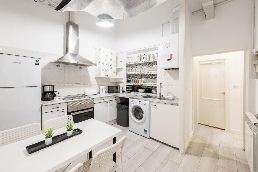 M&F Apartaments Chueca Madrid Exteriör bild